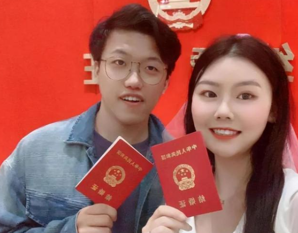 cp感很强的昵称,一眼就觉得是两口子的昵称合集 cp感很强的昵称,一眼就觉得是两口子的昵称合集